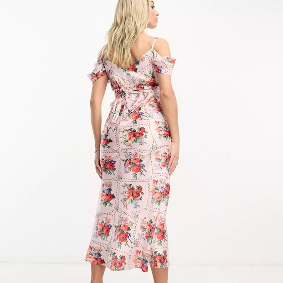 Hope & Ivy maternity cold shoulder dress. NWOT purchased from ASOS - Picture 4 of 8